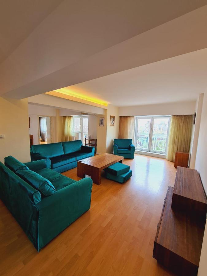 בוקרשט Old Town Apartment With Panoramic View מראה חיצוני תמונה