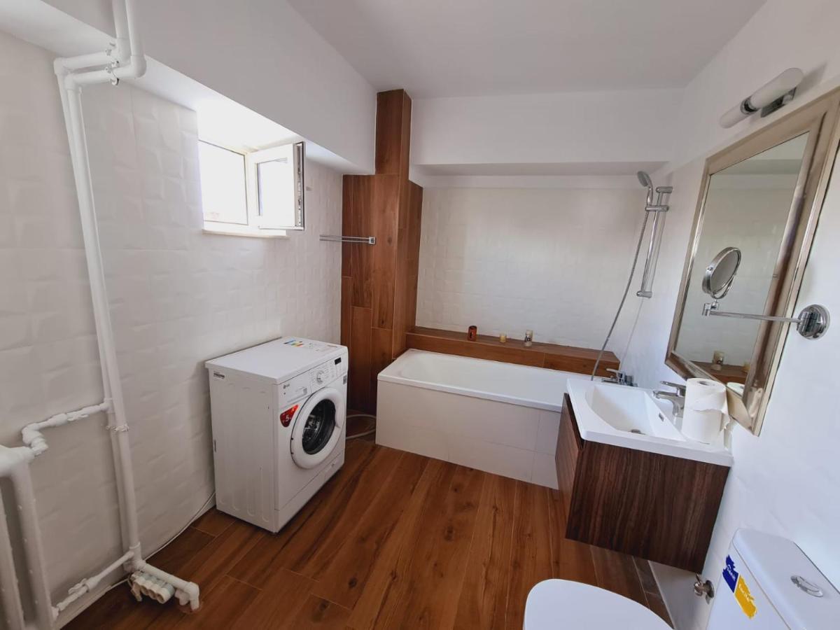 בוקרשט Old Town Apartment With Panoramic View מראה חיצוני תמונה