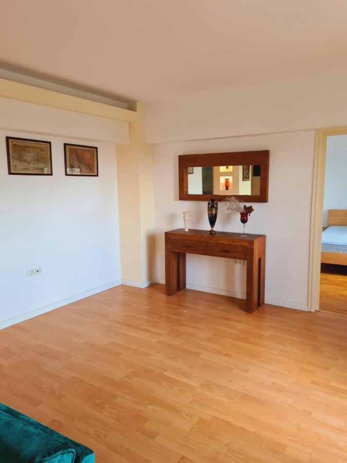 בוקרשט Old Town Apartment With Panoramic View מראה חיצוני תמונה